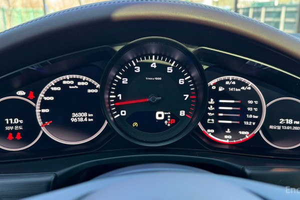 2022 Porsche Panamera с пробегом 36 000 км