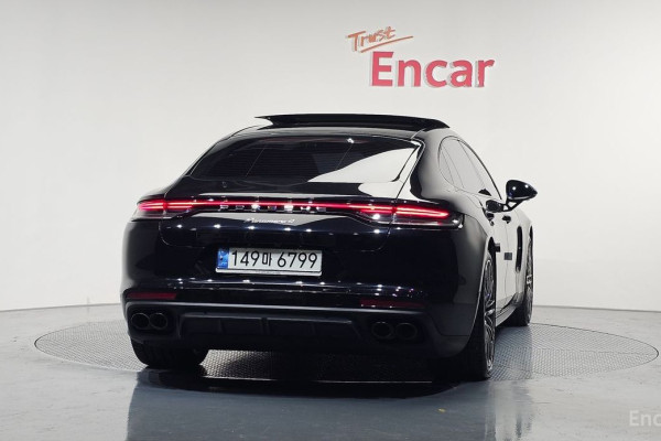 2022 Porsche Panamera с пробегом 79 396 км