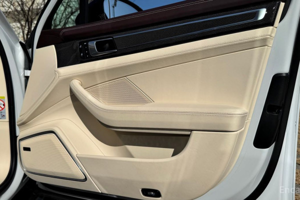 2022 Porsche Panamera с пробегом 36 200 км