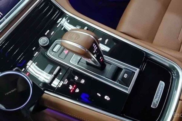 2022 Porsche Panamera с пробегом 25 748 км