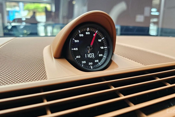 2022 Porsche Panamera с пробегом 34 701 км