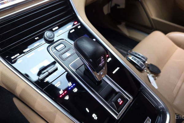 2021 Porsche Panamera с пробегом 81 939 км