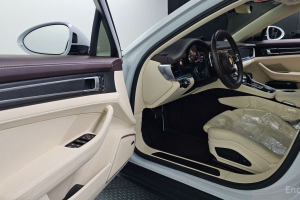 2023 Porsche Panamera с пробегом 44 855 км