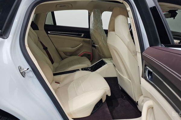 2023 Porsche Panamera с пробегом 44 855 км