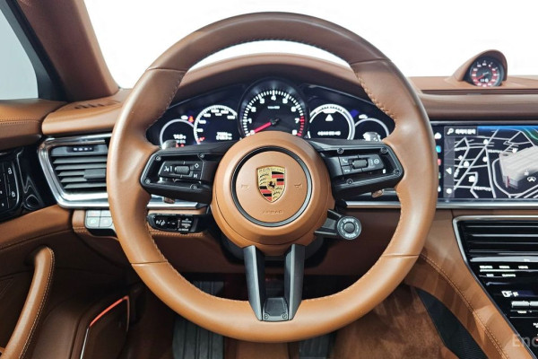 2022 Porsche Panamera с пробегом 79 396 км