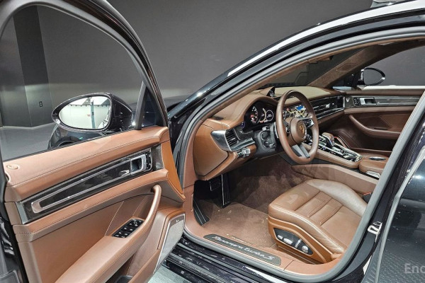 2021 Porsche Panamera с пробегом 39 630 км