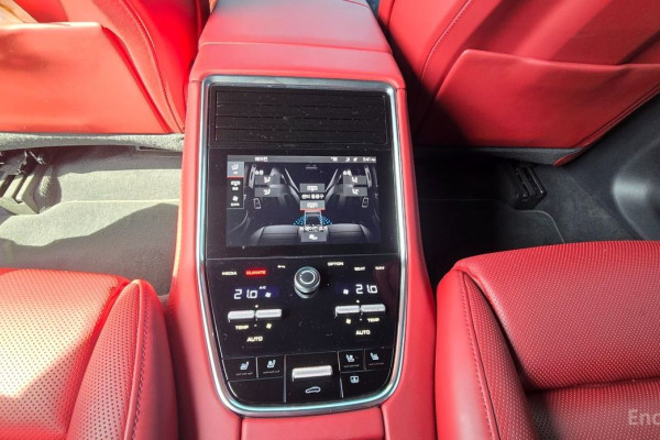 2022 Porsche Panamera с пробегом 37 724 км