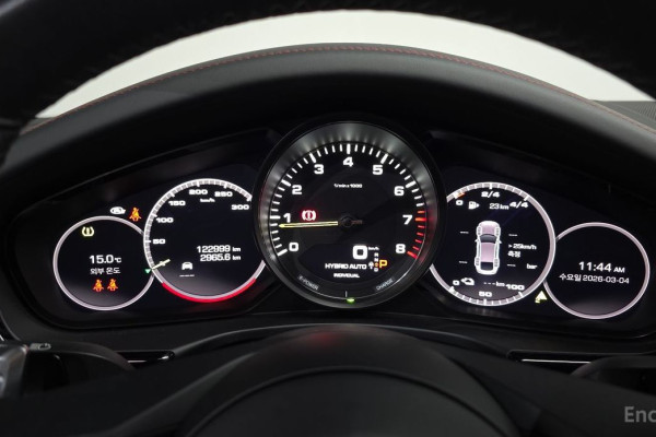 2021 Porsche Panamera с пробегом 122 999 км