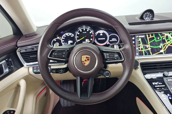 2023 Porsche Panamera с пробегом 44 855 км