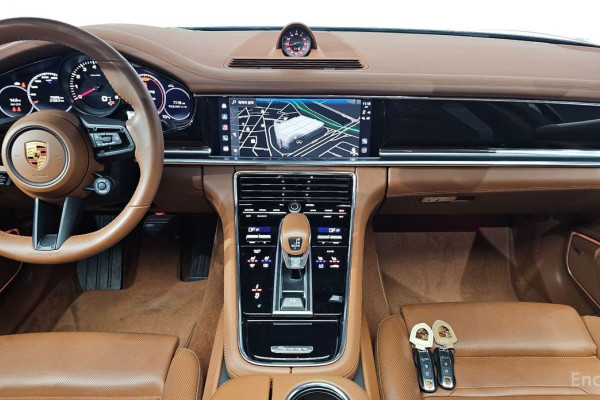 2022 Porsche Panamera с пробегом 79 396 км