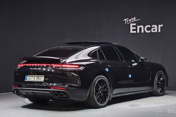 2022 Porsche Panamera с пробегом 55 510 км