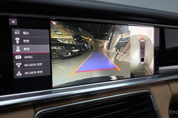 2021 Porsche Panamera с пробегом 81 939 км