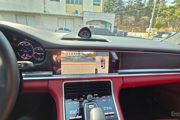 2022 Porsche Panamera с пробегом 37 724 км
