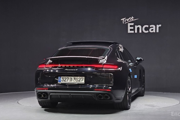 2022 Porsche Panamera с пробегом 55 510 км