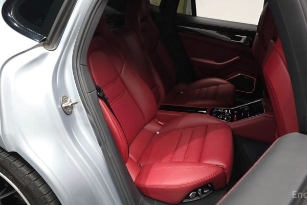 2021 Porsche Panamera с пробегом 122 999 км