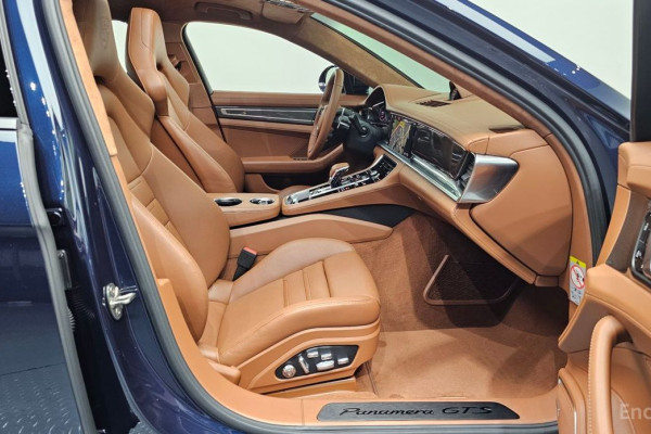2021 Porsche Panamera с пробегом 19 457 км