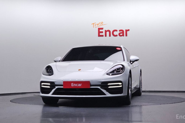 2022 Porsche Panamera с пробегом 68 011 км