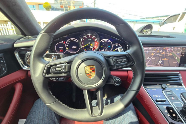 2022 Porsche Panamera с пробегом 37 724 км