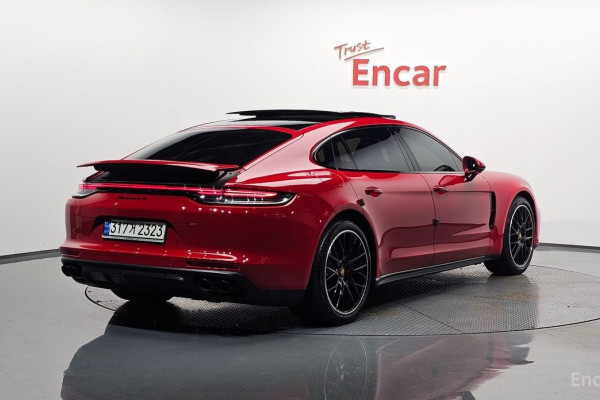 2022 Porsche Panamera с пробегом 22 515 км