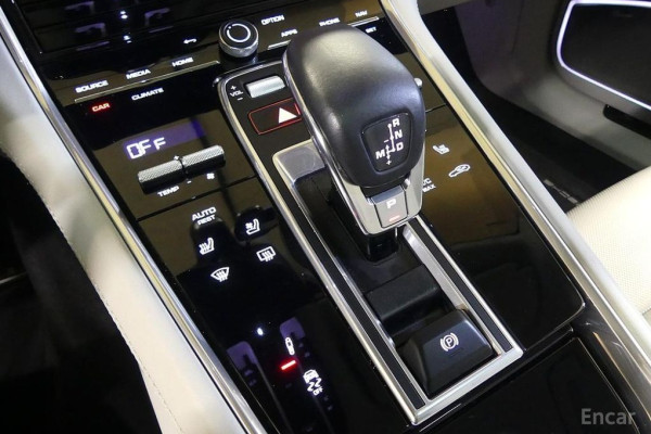2021 Porsche Panamera с пробегом 12 830 км