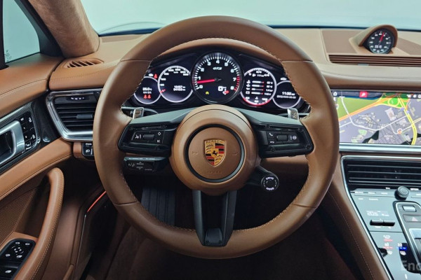 2021 Porsche Panamera с пробегом 19 457 км
