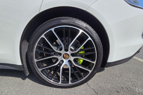 2022 Porsche Panamera с пробегом 37 724 км