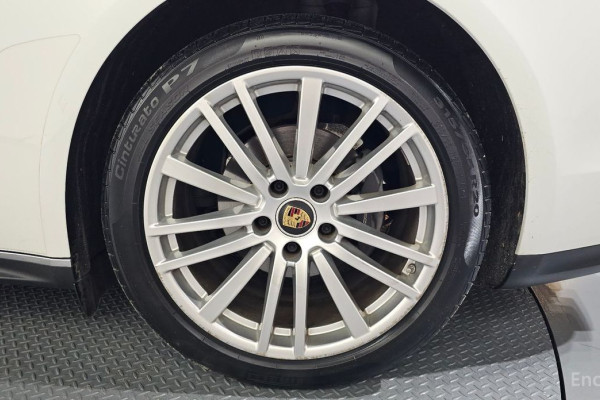 2022 Porsche Panamera с пробегом 68 011 км