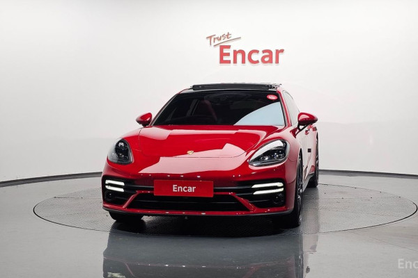 2022 Porsche Panamera с пробегом 22 515 км