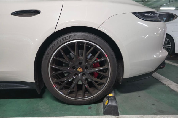 2021 Porsche Panamera с пробегом 40 964 км