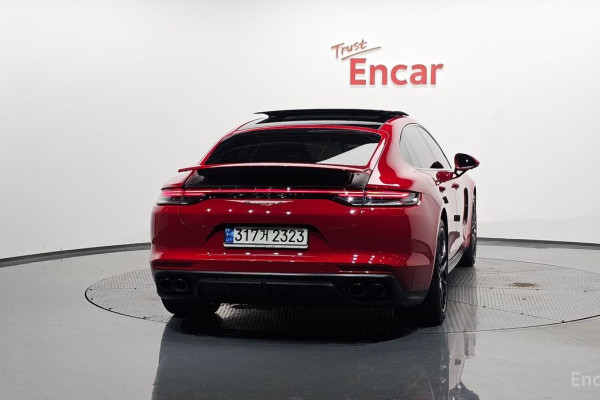 2022 Porsche Panamera с пробегом 22 515 км
