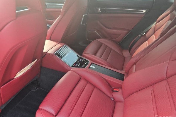 2022 Porsche Panamera с пробегом 37 724 км