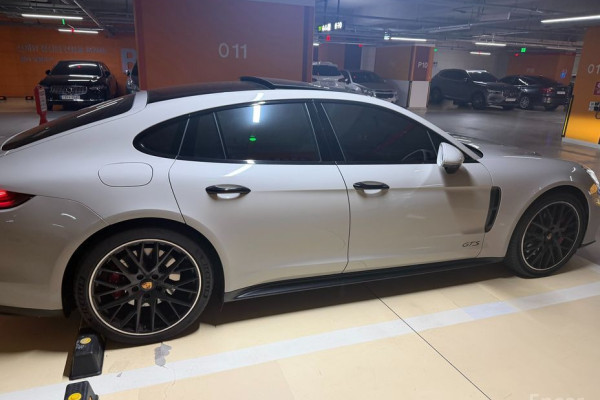 2021 Porsche Panamera с пробегом 40 964 км