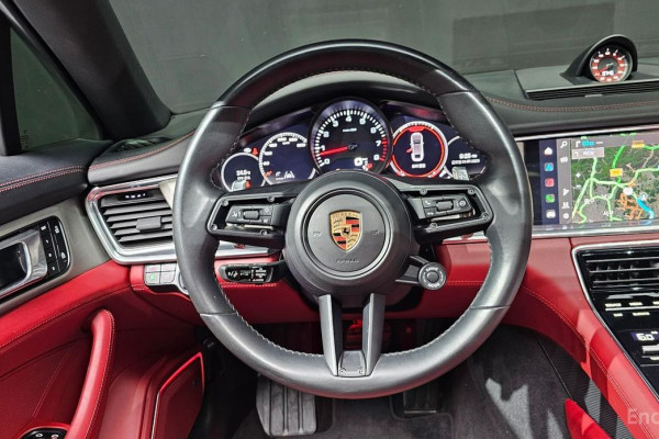 2022 Porsche Panamera с пробегом 55 510 км
