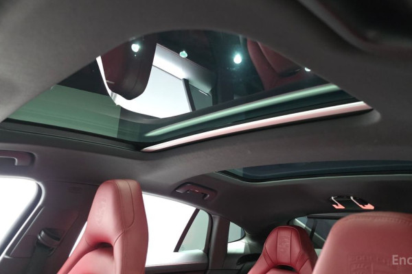 2021 Porsche Panamera с пробегом 122 999 км