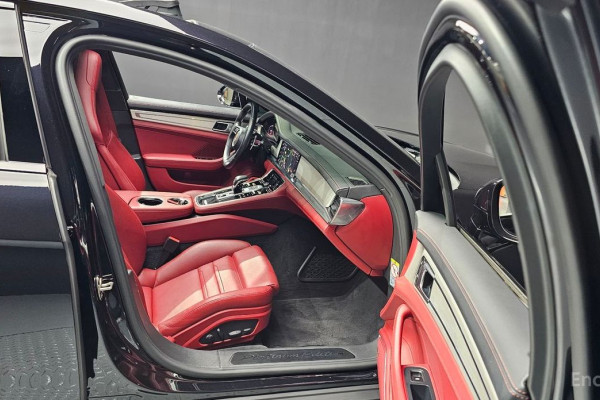 2022 Porsche Panamera с пробегом 55 510 км