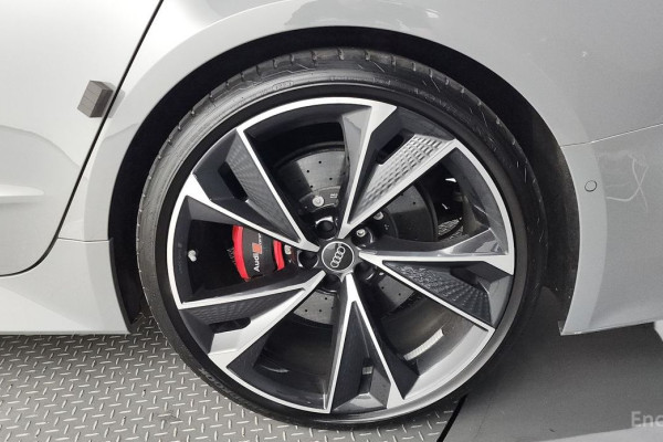 2023 Audi RS 7 с пробегом 31 448 км