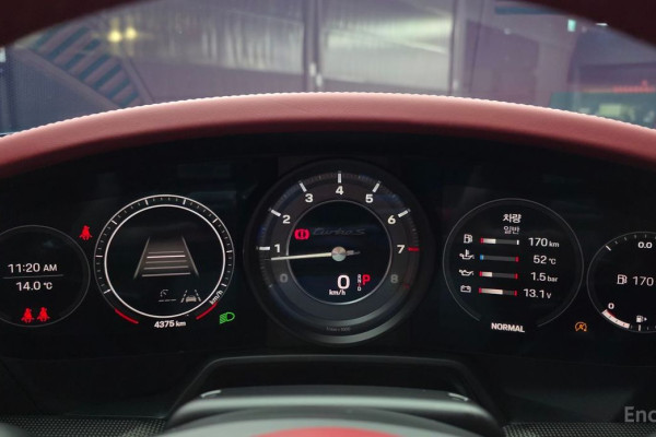 2023 Porsche 911 с пробегом 4 375 км