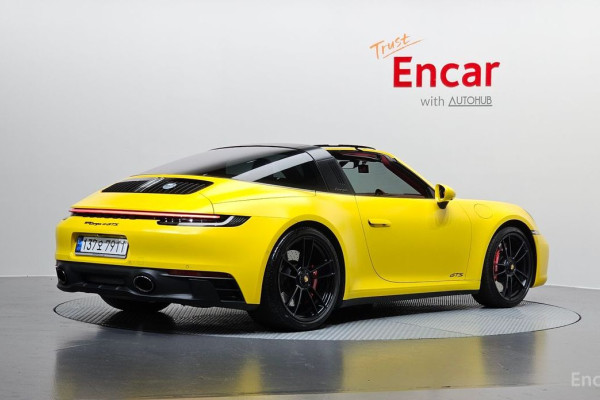 2022 Porsche 911 с пробегом 13 012 км