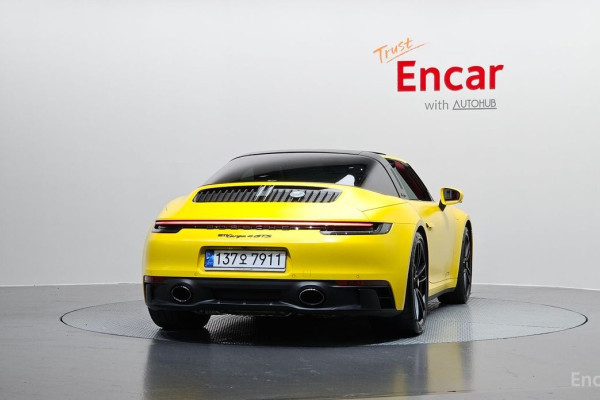 2022 Porsche 911 с пробегом 13 012 км