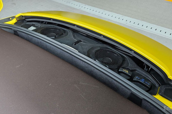 2022 Porsche 911 с пробегом 13 012 км