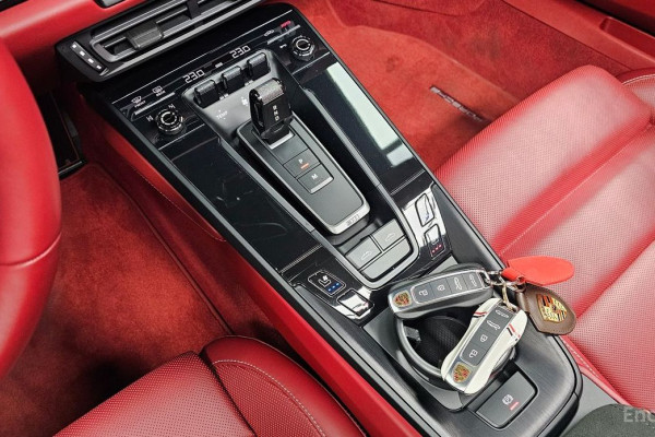 2022 Porsche 911 с пробегом 13 012 км