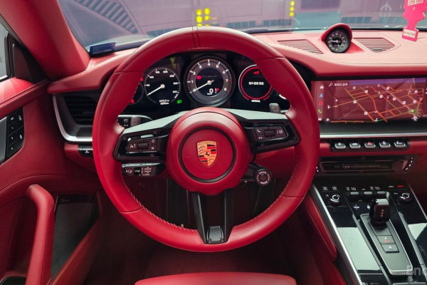 2023 Porsche 911 с пробегом 4 375 км