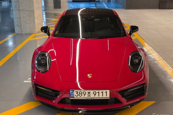 2022 Porsche 911 с пробегом 21 000 км