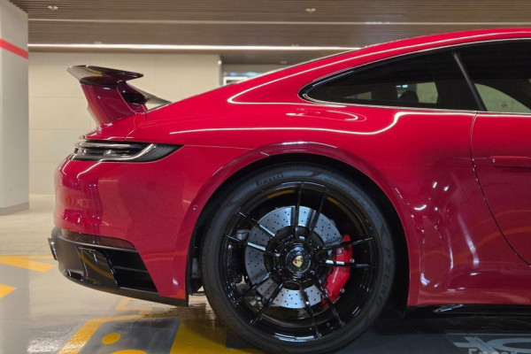 2022 Porsche 911 с пробегом 21 000 км