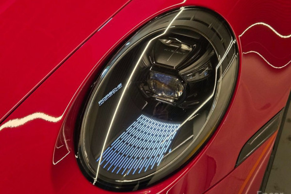 2022 Porsche 911 с пробегом 21 000 км