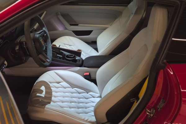 2022 Porsche 911 с пробегом 21 000 км