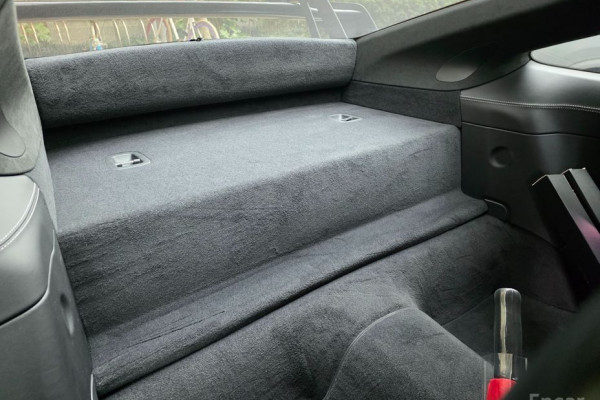 2022 Porsche 911 с пробегом 4 999 км