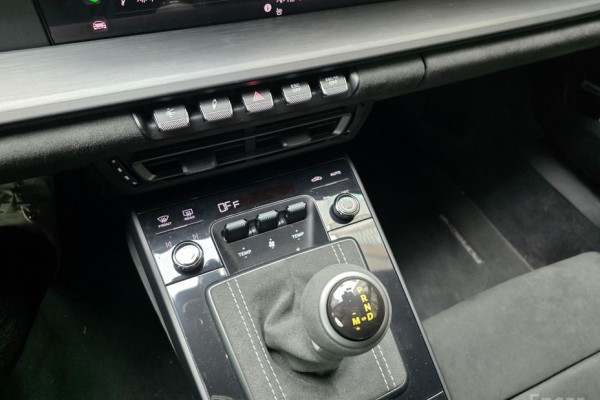 2022 Porsche 911 с пробегом 4 999 км