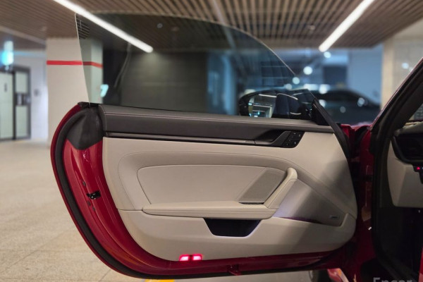 2022 Porsche 911 с пробегом 21 000 км