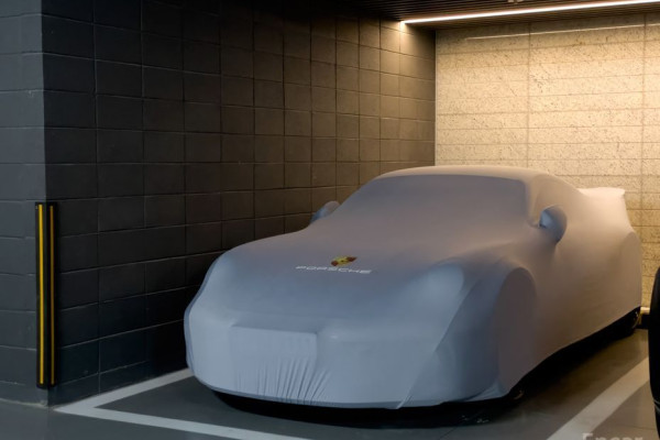 2022 Porsche 911 с пробегом 21 000 км